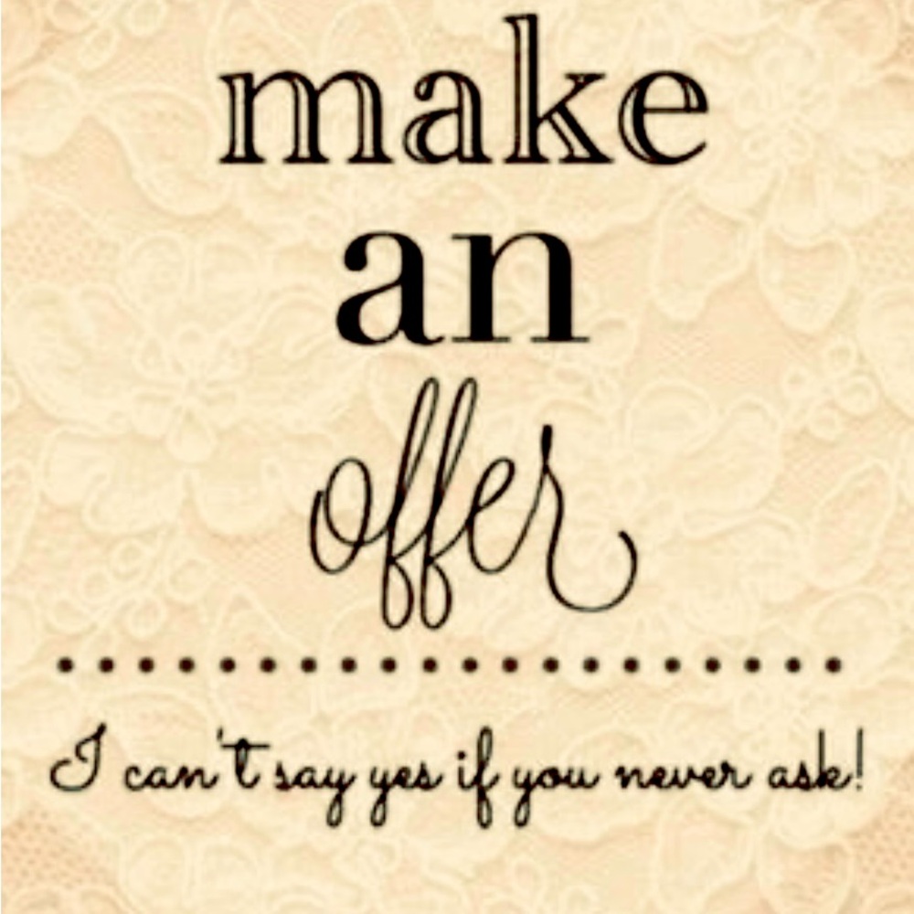 MAKE AN OFFER! ALL ITEMS IN CLOSET NEGOTIABLE! BUNDLE & SAVE!
